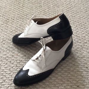ferragamo spectator oxfords size 10